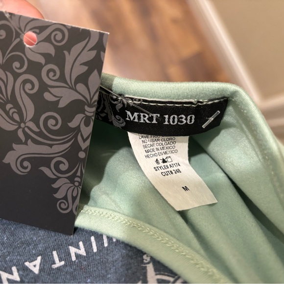 green dress - Picture 3 of 3